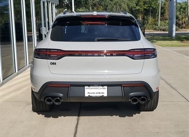 
								2026 Porsche Macan full									