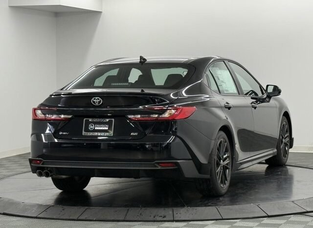 
								2026 Toyota Camry SE full									