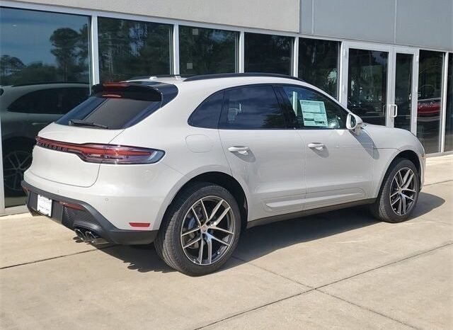 
								2026 Porsche Macan full									