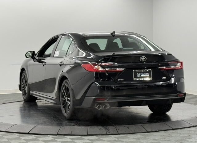 
								2026 Toyota Camry SE full									